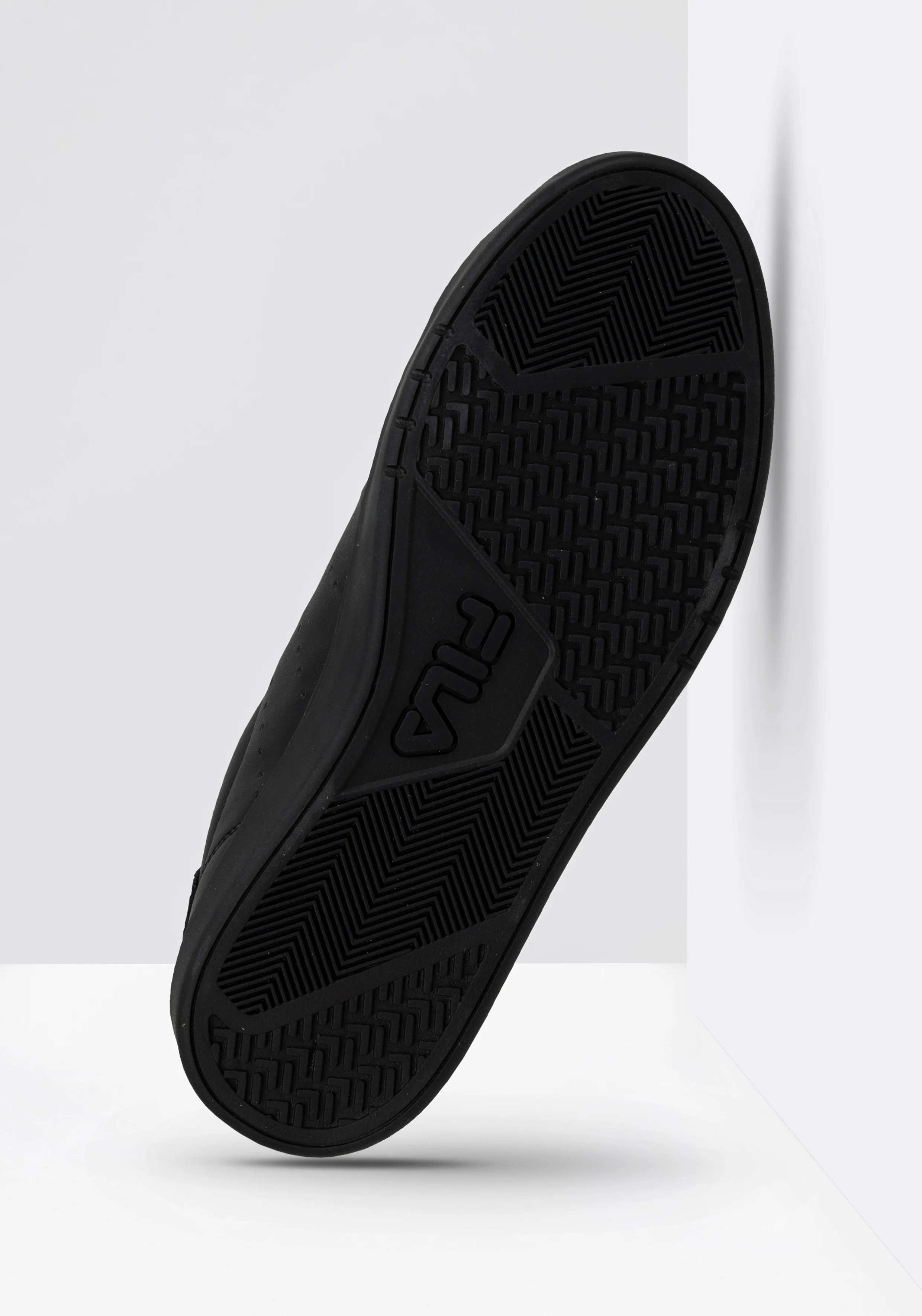Black Fila Lusso Trainer - Image 3