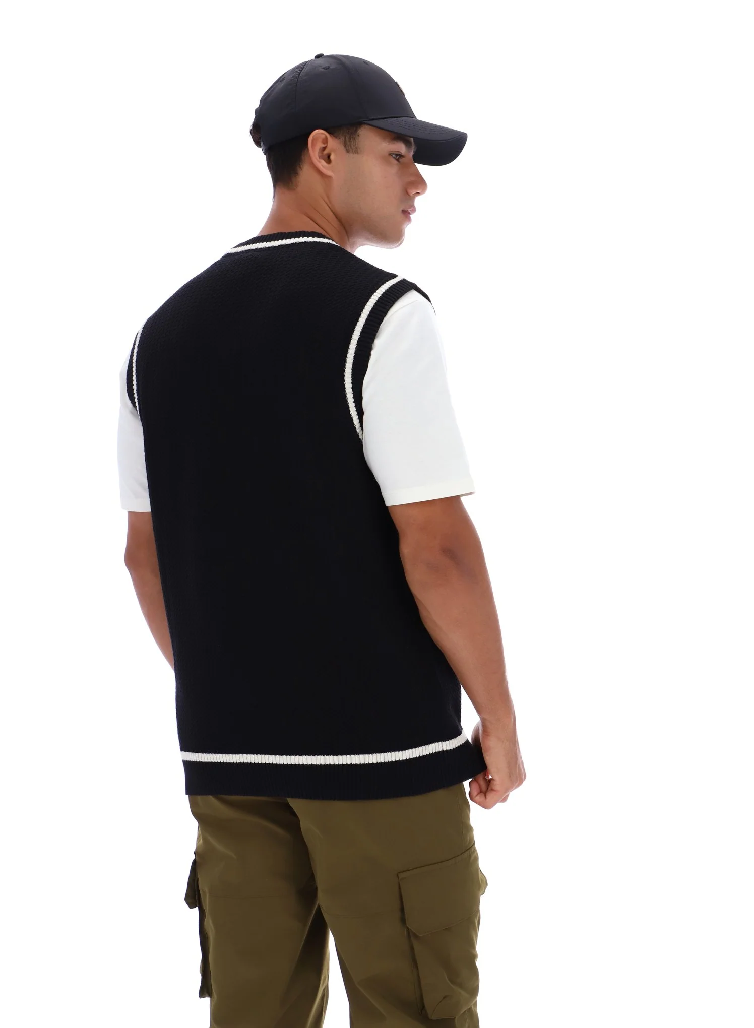 Black Mellor Textured Knit Vest with Tipping - Image 7